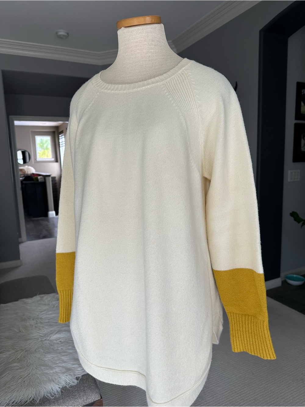 Anthropologie Cream Sweater with Mustard Sleeve Blocks Size Large